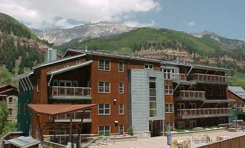 3 bed 3 bath Condo $1,400,000