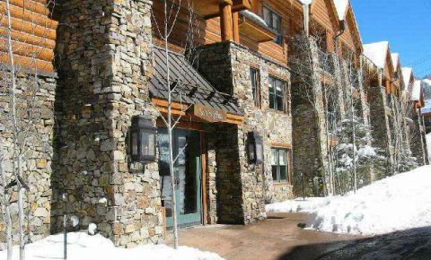 2 bed 2 bath Condo $445,000