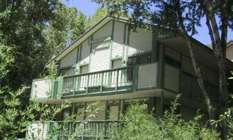 1 bed 1 bath Condo $220,000