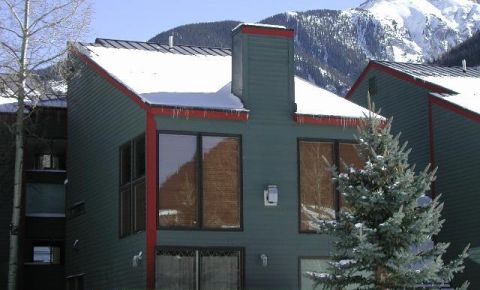 3 bed 3 bath Condo $659,000