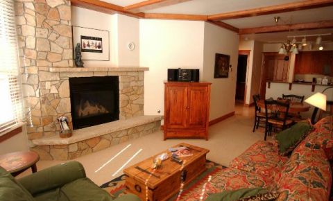 1 bed 1 bath Condo $380,000