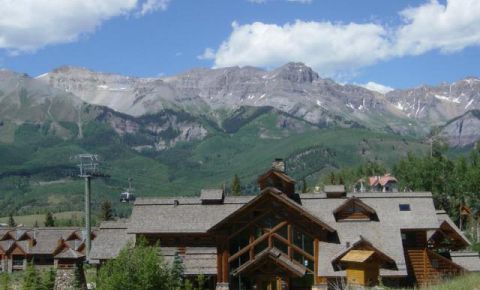 1 bed 1 bath Condo $299,000