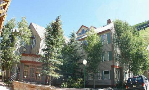 1 bed 1 bath Condo $349,000