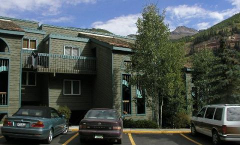 2 bed 2 bath Condo $795,000