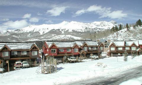 3 bed 2 bath Condo $485,000