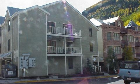 2 bed 2 bath Condo $549,000