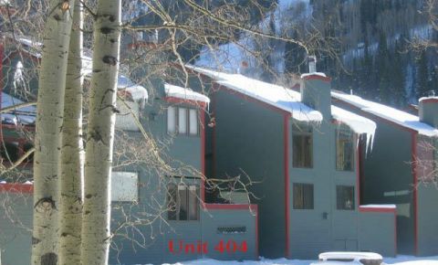 1 bed 1 bath Condo $470,000