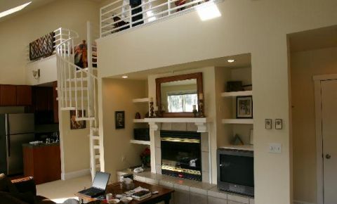 1 bed 2 bath Condo $399,500