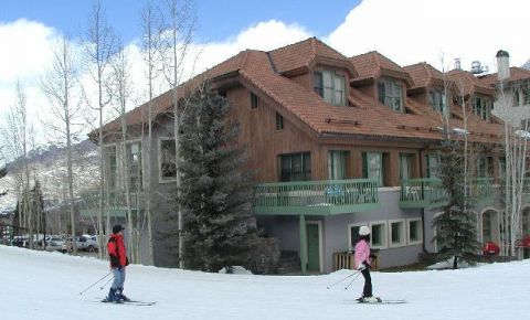 1 bed 2 bath Condo $400,000