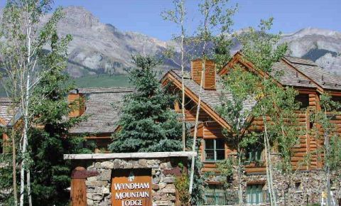 2 bed 2 bath Condo $450,000