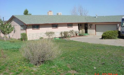 3 bed 3 bath Home $210,000