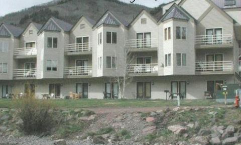 1 bed 1 bath Condo $350,000