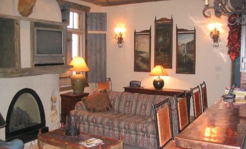 2 bed 2 bath Condo $695,000