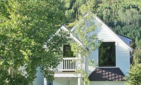 3 bed 4 bath Condo $1,299,000