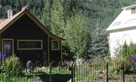 1 bed 1 bath Home $2,200,000