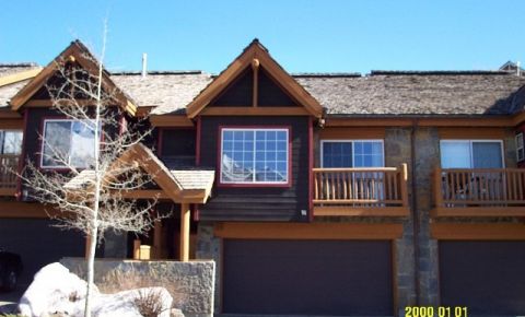 3 bed 2 bath Condo $525,000