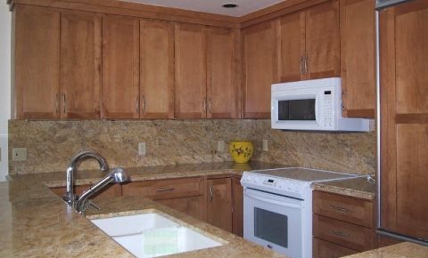 3 bed 2 bath Condo $580,000