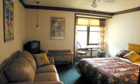 1 bed 1 bath Condo $175,000