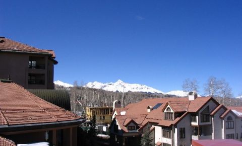 2 bed 3 bath Condo $1,065,000