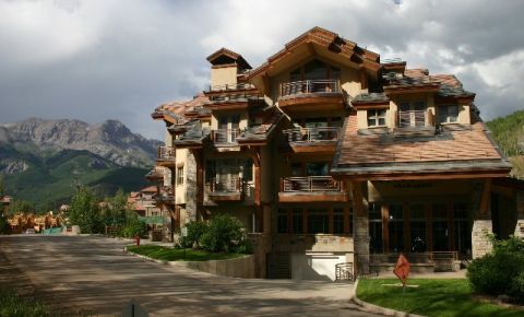 2 bed 2 bath Condo $1,050,000