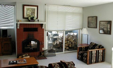 2 bed 2 bath Condo $575,000