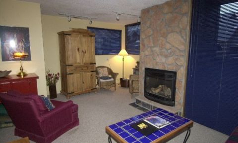 1 bed 1 bath Condo $525,000