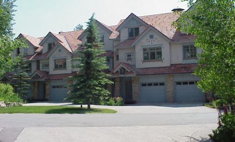 4 bed 5 bath Condo $2,400,000