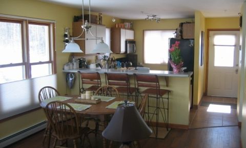 3 bed 3 bath Condo $465,000