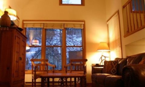 3 bed 2 bath Condo $775,000