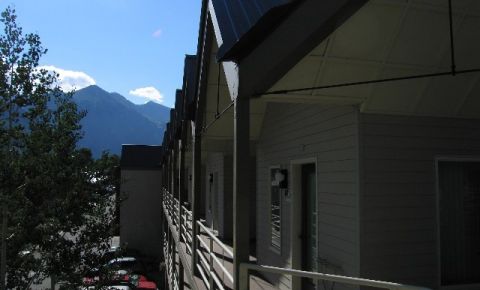 1 bed 1 bath Condo $390,000