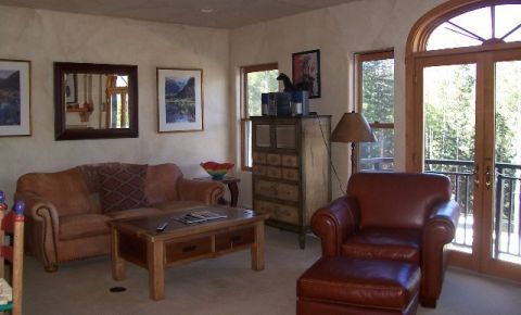 1 bed 1 bath Condo $460,000