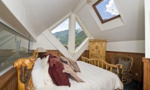 3 bed 2 bath Condo $845,000