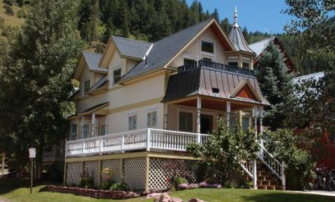 3 bed 3 bath Home $1,375,000