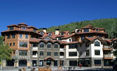 4 bed 5 bath Condo $2,700,000