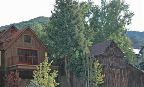 3 bed 5 bath Condo $1,950,000