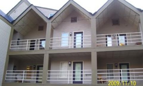 1 bed 1 bath Condo $254,000