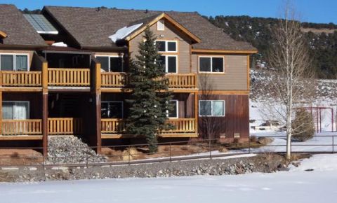 3 bed 2 bath Condo $195,000