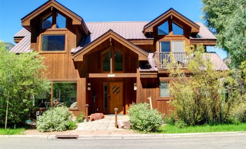 3 bed 3 bath Home $1,350,000