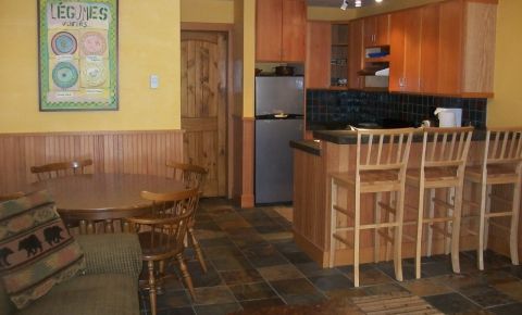 1 bed 1 bath Condo $260,000