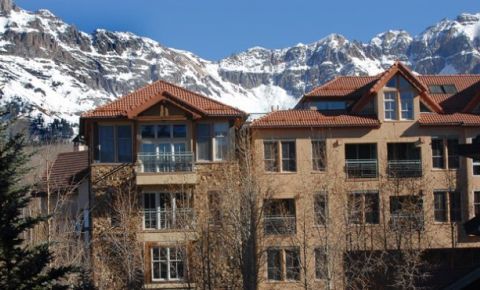 1 bed 1 bath Condo $399,000