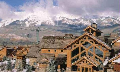 1 bed 1 bath Condo $205,000