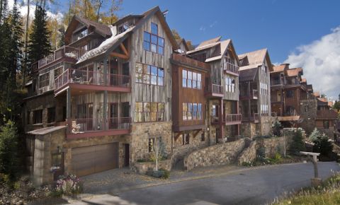 2 bed 2 bath Condo $755,000