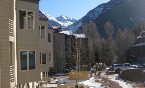 1 bed 1 bath Condo $235,000