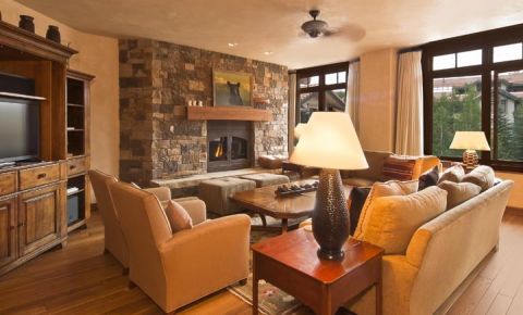 4 bed 5 bath Condo $2,295,000