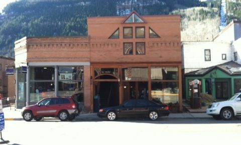 1 bed 1 bath Condo $158,400