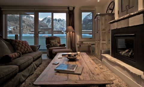 2 bed 3 bath Condo $1,225,000