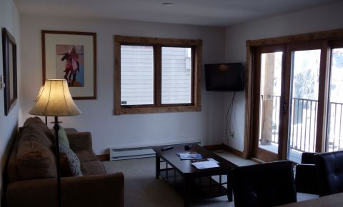 2 bed 1 bath Condo $215,000