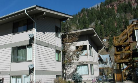 1 bed 1 bath Condo $99,999