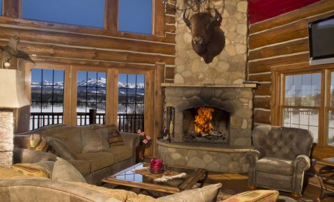 4 bed 5 bath Home $1,190,000