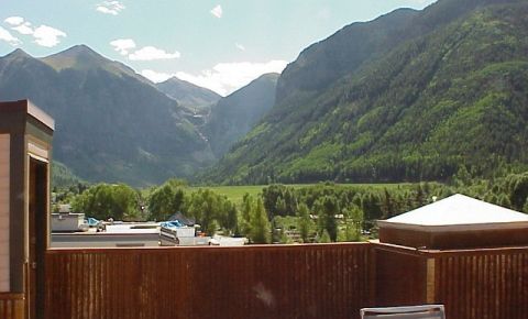 3 bed 3 bath Condo $1,695,000